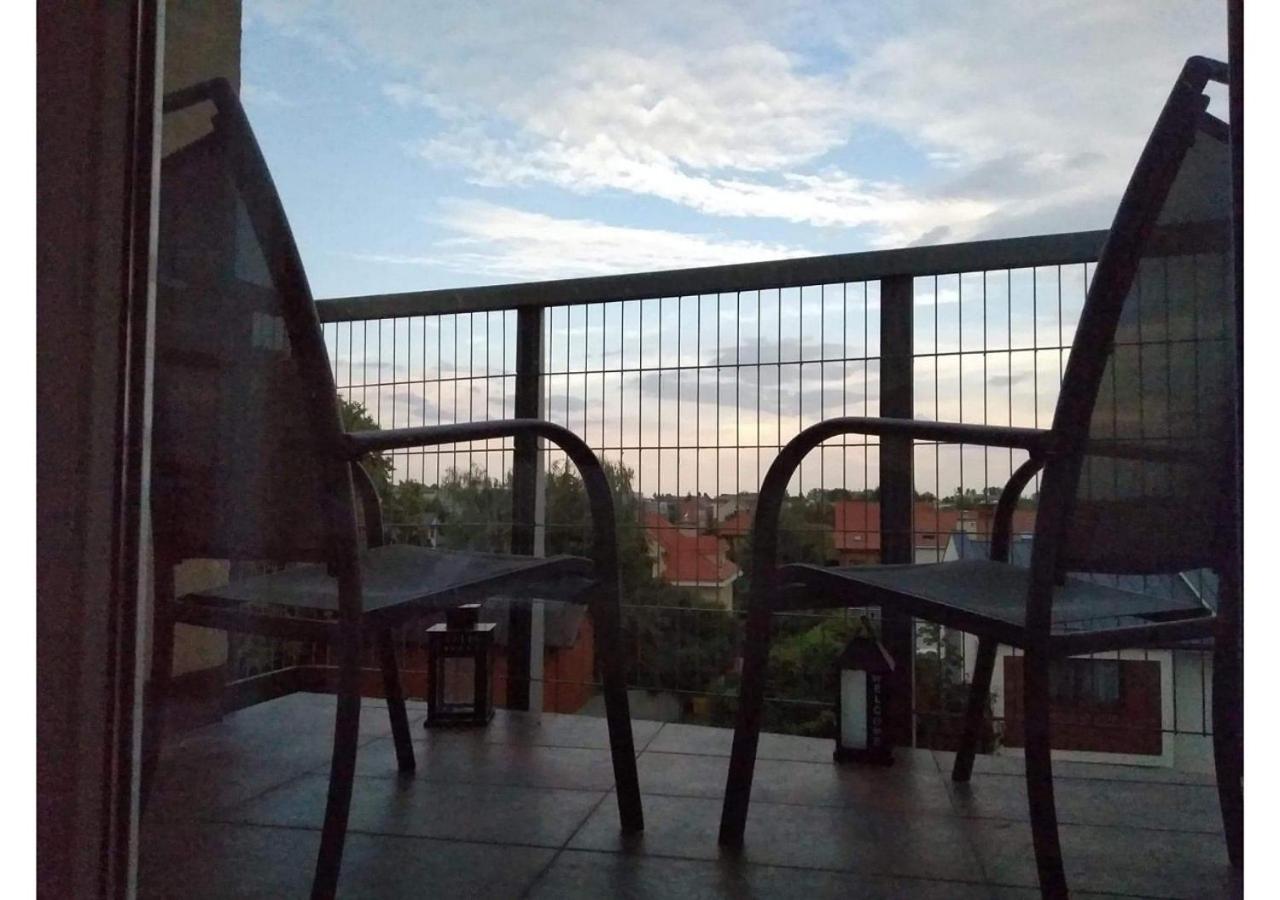 Sunny Penthouse With Roof Gardens Overlooking The Warsaw Palace Of Culture Pruszkow Ngoại thất bức ảnh